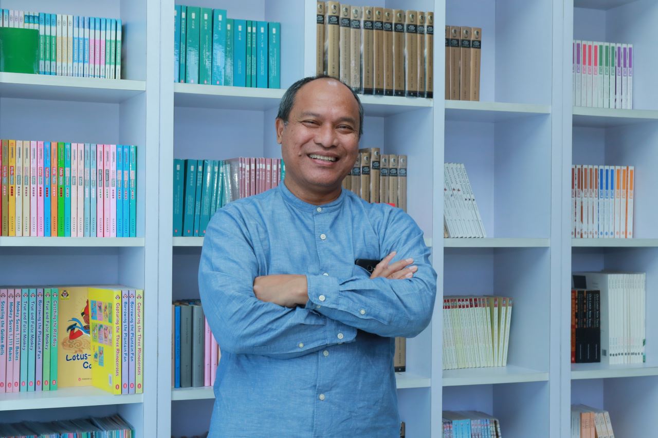 Dr. Ary Syahriar, DIC.